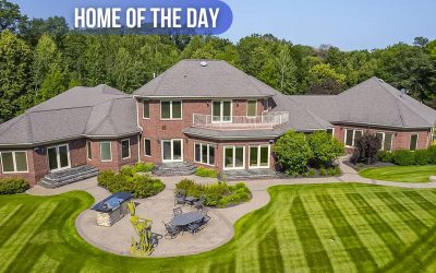 Home of the Day: Rare Find on Wisconsin River