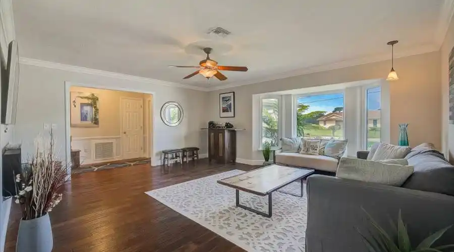 5411 America Dr, Florida 34231, United States, 3 Bedrooms Bedrooms, 5 Rooms Rooms,2 BathroomsBathrooms,Residential,For Sale,America,929074