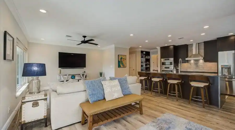 5411 America Dr, Florida 34231, United States, 3 Bedrooms Bedrooms, 5 Rooms Rooms,2 BathroomsBathrooms,Residential,For Sale,America,929074