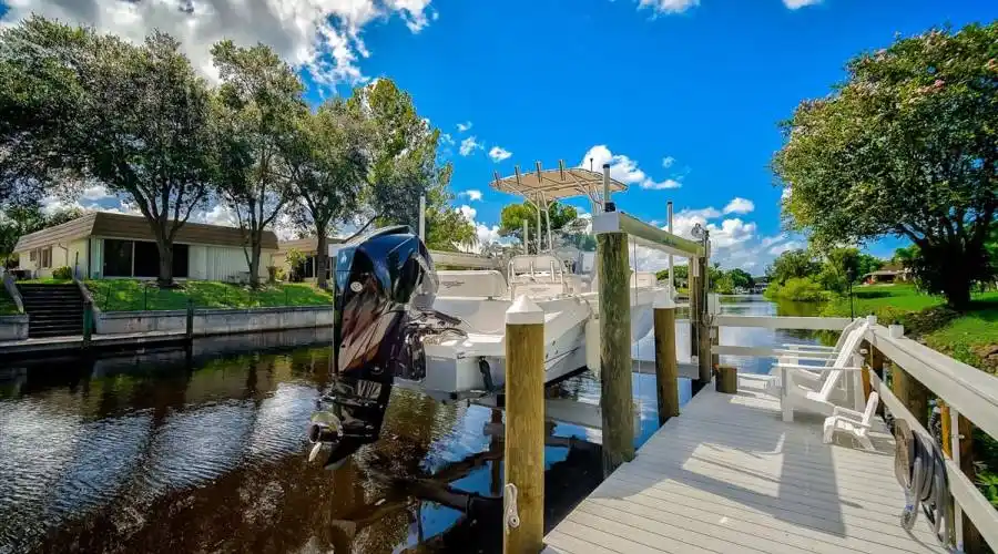 5411 America Dr, Florida 34231, United States, 3 Bedrooms Bedrooms, 5 Rooms Rooms,2 BathroomsBathrooms,Residential,For Sale,America,929074