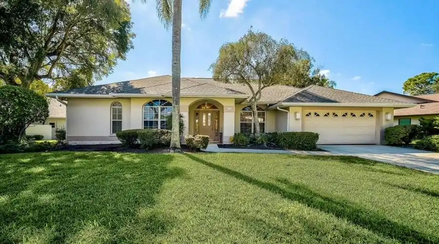 8133 Shadow Pine Way- Sarasota- Florida 34238- United States, 4 Bedrooms Bedrooms, 6 Rooms Rooms,2 BathroomsBathrooms,Residential,For Sale,Shadow Pine,960522