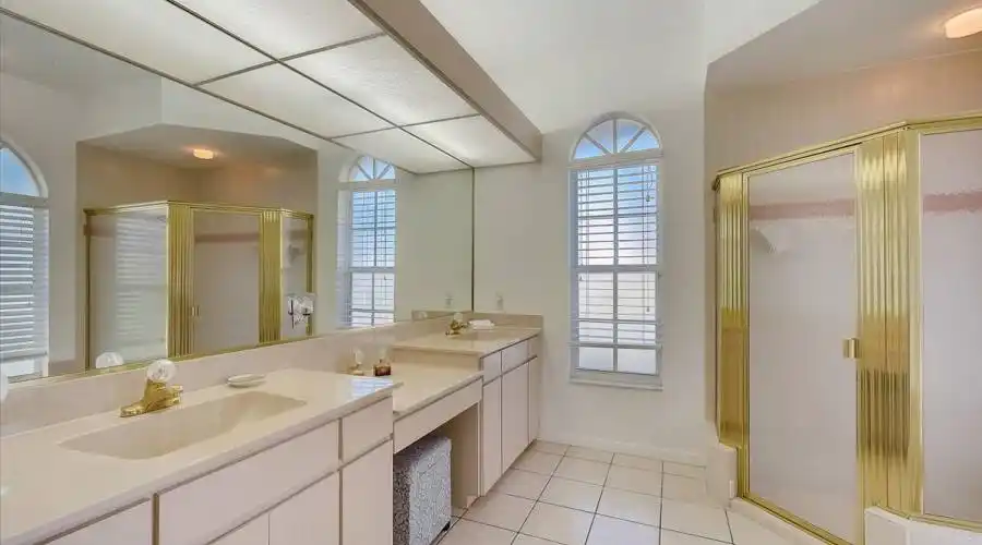 8133 Shadow Pine Way- Sarasota- Florida 34238- United States, 4 Bedrooms Bedrooms, 6 Rooms Rooms,2 BathroomsBathrooms,Residential,For Sale,Shadow Pine,960522