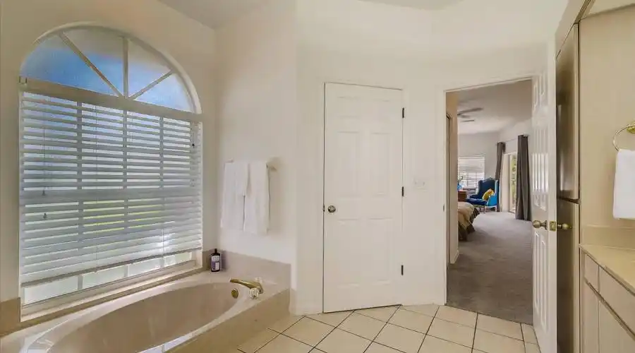 8133 Shadow Pine Way- Sarasota- Florida 34238- United States, 4 Bedrooms Bedrooms, 6 Rooms Rooms,2 BathroomsBathrooms,Residential,For Sale,Shadow Pine,960522