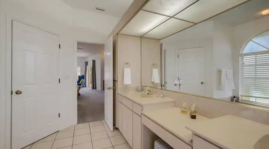 8133 Shadow Pine Way- Sarasota- Florida 34238- United States, 4 Bedrooms Bedrooms, 6 Rooms Rooms,2 BathroomsBathrooms,Residential,For Sale,Shadow Pine,960522