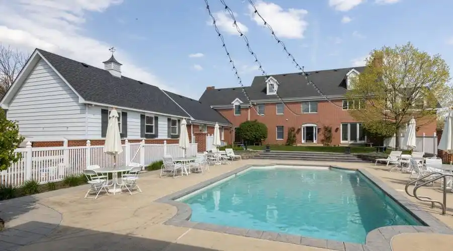 Winfield, Illinois, United States, 6 Bedrooms Bedrooms, 13 Rooms Rooms,5 BathroomsBathrooms,Residential,For Sale,964507