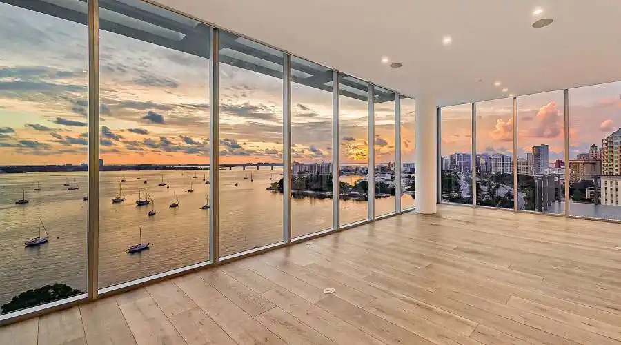 605 South Gulfstream Ave 10N, Sarasota, Florida 34236, United States, 4 Bedrooms Bedrooms, ,4 BathroomsBathrooms,Residential,For Sale,Epoch,South Gulfstream Ave 10N,10,970026