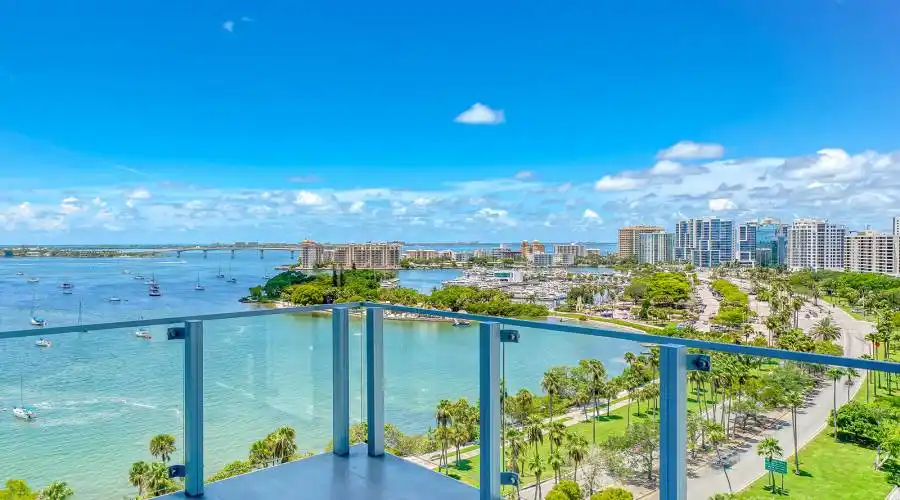 605 South Gulfstream Ave 10N, Sarasota, Florida 34236, United States, 4 Bedrooms Bedrooms, ,4 BathroomsBathrooms,Residential,For Sale,Epoch,South Gulfstream Ave 10N,10,970026