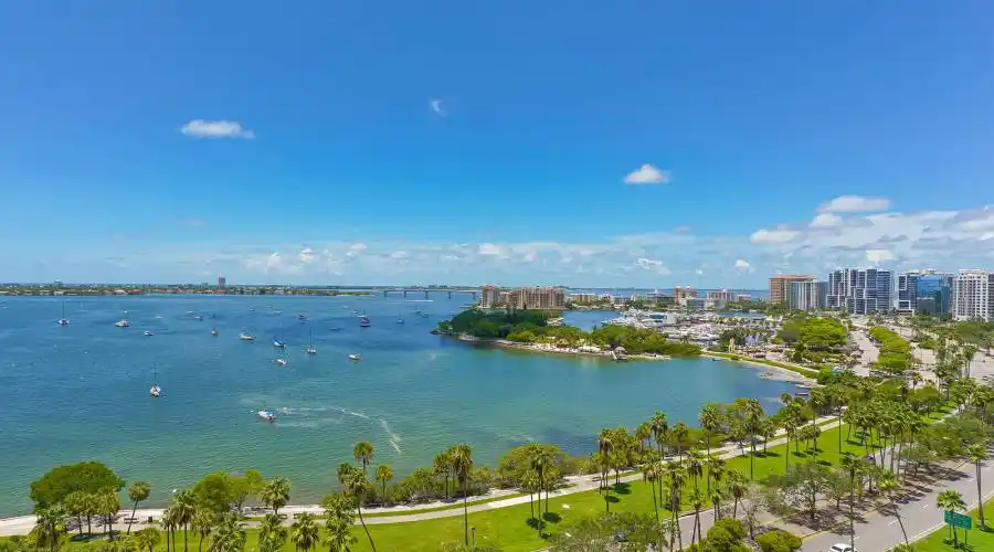 605 South Gulfstream Ave 10N, Sarasota, Florida 34236, United States, 4 Bedrooms Bedrooms, ,4 BathroomsBathrooms,Residential,For Sale,Epoch,South Gulfstream Ave 10N,10,970026