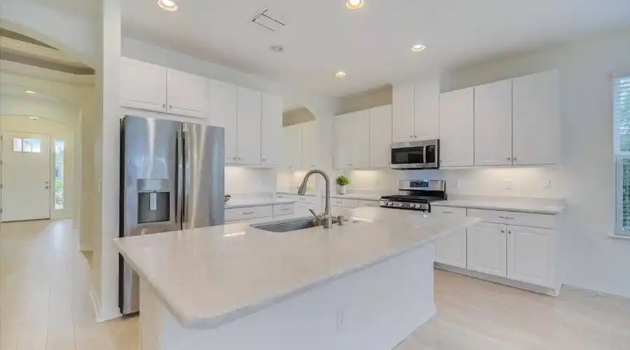 5712 Sunflower Cir, Sarasota, Florida 34238, United States, 4 Bedrooms Bedrooms, 6 Rooms Rooms,3 BathroomsBathrooms,Residential,For Sale,Sunflower,978017