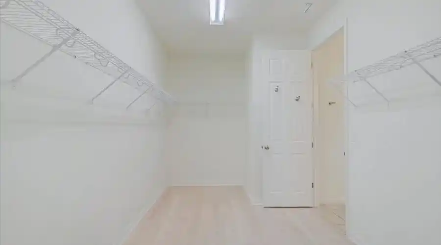 5712 Sunflower Cir, Sarasota, Florida 34238, United States, 4 Bedrooms Bedrooms, 6 Rooms Rooms,3 BathroomsBathrooms,Residential,For Sale,Sunflower,978017
