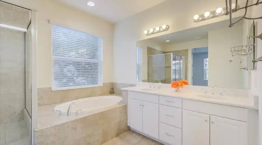 5712 Sunflower Cir, Sarasota, Florida 34238, United States, 4 Bedrooms Bedrooms, 6 Rooms Rooms,3 BathroomsBathrooms,Residential,For Sale,Sunflower,978017