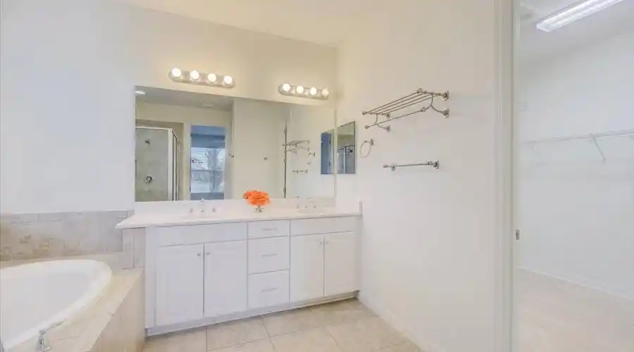 5712 Sunflower Cir, Sarasota, Florida 34238, United States, 4 Bedrooms Bedrooms, 6 Rooms Rooms,3 BathroomsBathrooms,Residential,For Sale,Sunflower,978017