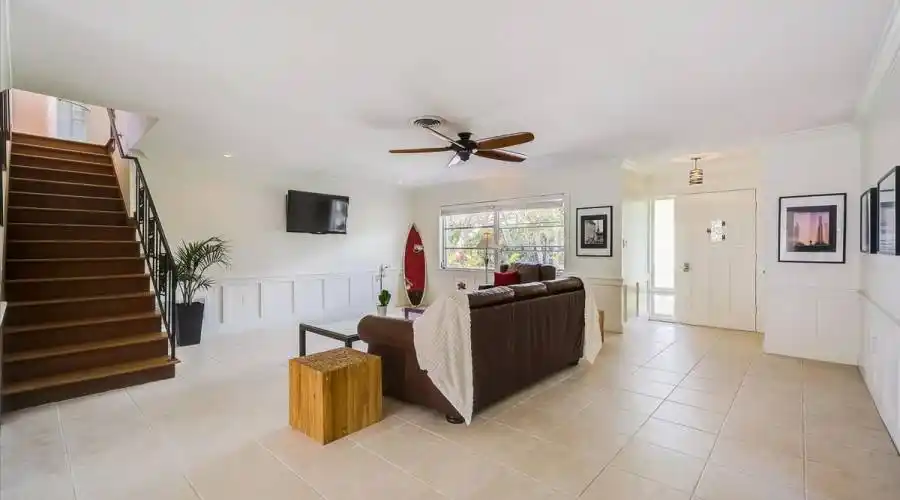 637 Bayshore Rd, Florida 34275, United States, 5 Bedrooms Bedrooms, 7 Rooms Rooms,3 BathroomsBathrooms,Residential,For Sale,Bayshore,1016410