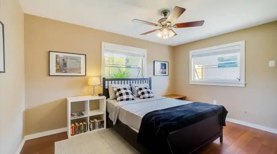 637 Bayshore Rd, Florida 34275, United States, 5 Bedrooms Bedrooms, 7 Rooms Rooms,3 BathroomsBathrooms,Residential,For Sale,Bayshore,1016410