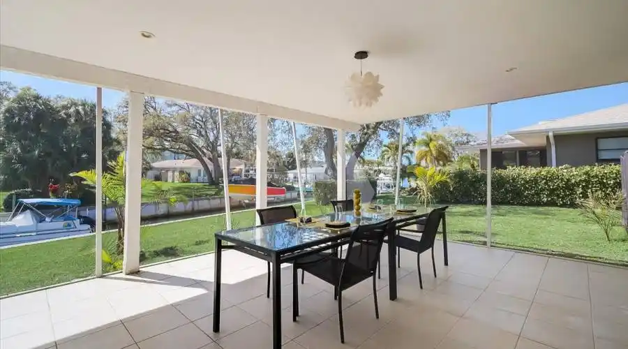637 Bayshore Rd, Florida 34275, United States, 5 Bedrooms Bedrooms, 7 Rooms Rooms,3 BathroomsBathrooms,Residential,For Sale,Bayshore,1016410