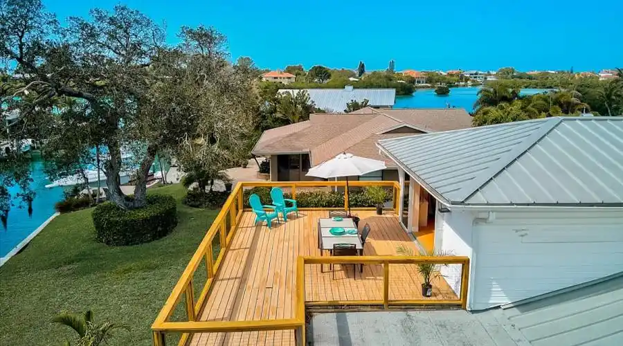 637 Bayshore Rd, Florida 34275, United States, 5 Bedrooms Bedrooms, 7 Rooms Rooms,3 BathroomsBathrooms,Residential,For Sale,Bayshore,1016410