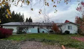 88 Clearview Dr, Roseburg, Oregon 97471, United States, 3 Bedrooms Bedrooms, 6 Rooms Rooms,2 BathroomsBathrooms,Residential,For Sale,Clearview,1017732