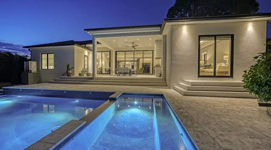 1534 Harbor Pl, Florida 34239, United States, 4 Bedrooms Bedrooms, 6 Rooms Rooms,4 BathroomsBathrooms,Residential,For Sale,Harbor,1020668