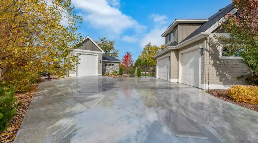 1179 N Lionshare PL, Eagle, Idaho 83616, United States, 4 Bedrooms Bedrooms, 4 Rooms Rooms,3 BathroomsBathrooms,Residential,For Sale,N Lionshare,1032372
