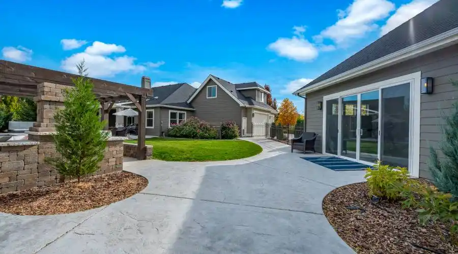 1179 N Lionshare PL, Eagle, Idaho 83616, United States, 4 Bedrooms Bedrooms, 4 Rooms Rooms,3 BathroomsBathrooms,Residential,For Sale,N Lionshare,1032372