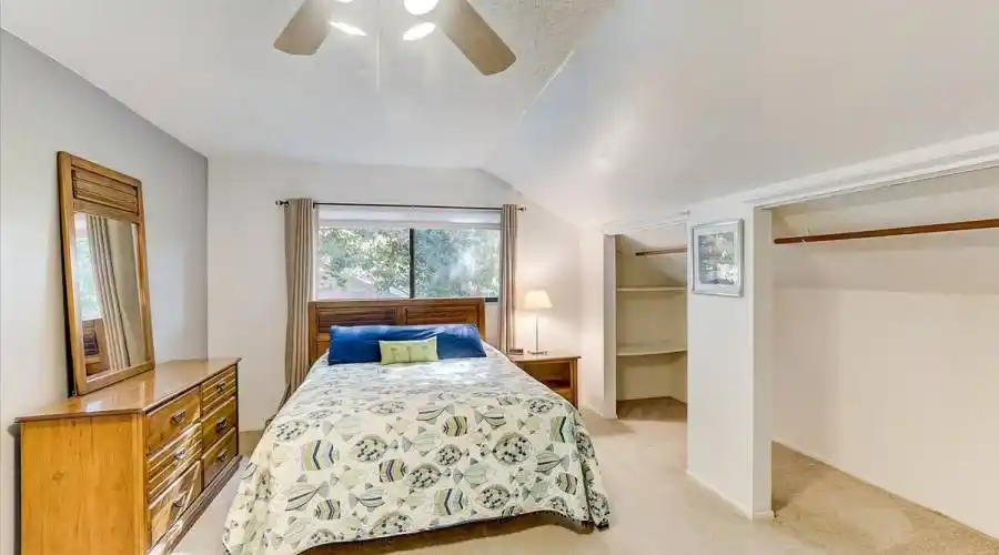 2512 Monterey St- Florida 34231- United States, 5 Bedrooms Bedrooms, 7 Rooms Rooms,3 BathroomsBathrooms,Residential,For Sale,Monterey,1038025