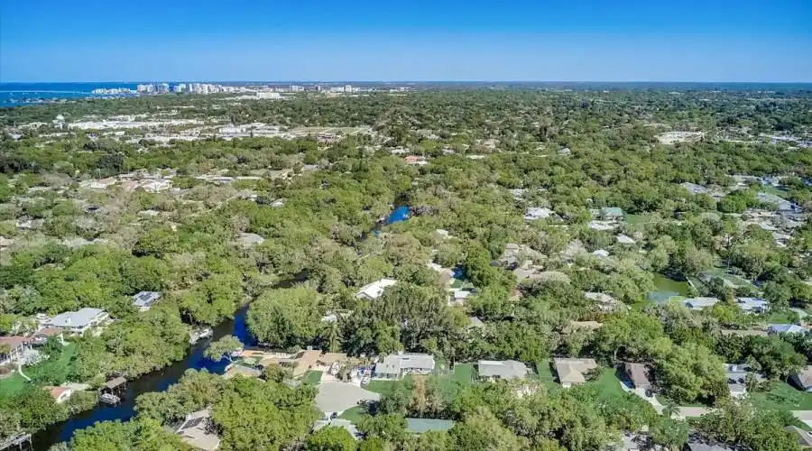 2512 Monterey St- Florida 34231- United States, 5 Bedrooms Bedrooms, 7 Rooms Rooms,3 BathroomsBathrooms,Residential,For Sale,Monterey,1038025