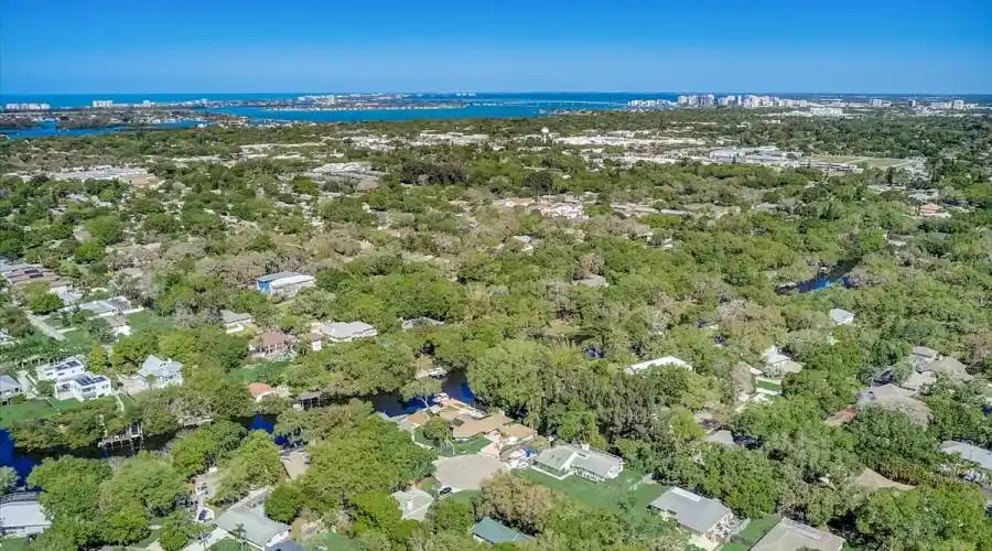 2512 Monterey St- Florida 34231- United States, 5 Bedrooms Bedrooms, 7 Rooms Rooms,3 BathroomsBathrooms,Residential,For Sale,Monterey,1038025
