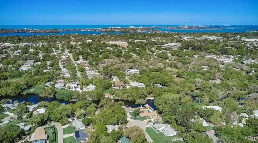 2512 Monterey St- Florida 34231- United States, 5 Bedrooms Bedrooms, 7 Rooms Rooms,3 BathroomsBathrooms,Residential,For Sale,Monterey,1038025