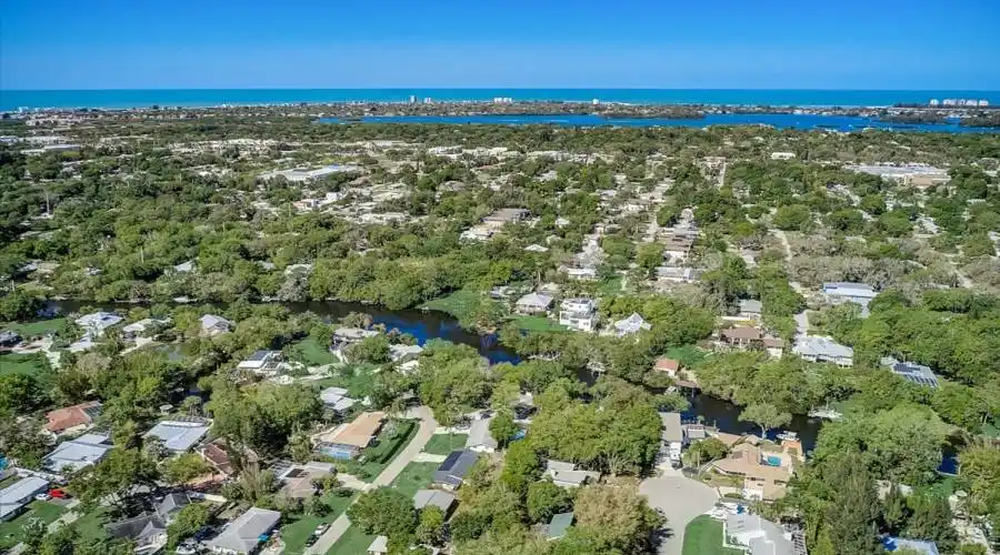 2512 Monterey St- Florida 34231- United States, 5 Bedrooms Bedrooms, 7 Rooms Rooms,3 BathroomsBathrooms,Residential,For Sale,Monterey,1038025