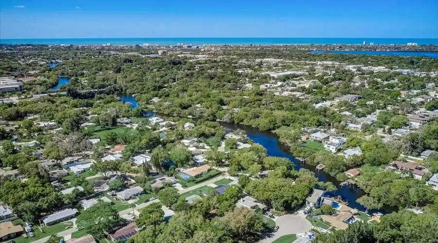 2512 Monterey St- Florida 34231- United States, 5 Bedrooms Bedrooms, 7 Rooms Rooms,3 BathroomsBathrooms,Residential,For Sale,Monterey,1038025