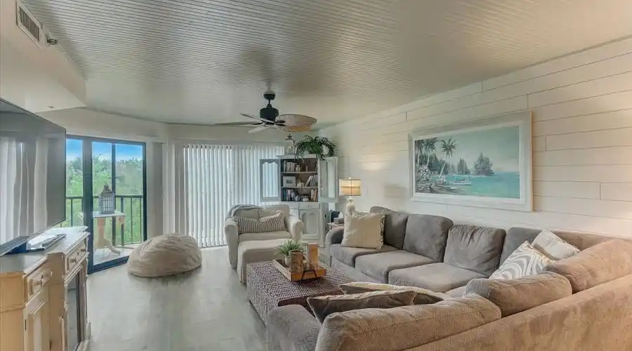 7201 Jessie Harbor Dr, Florida 34229, United States, 3 Bedrooms Bedrooms, 5 Rooms Rooms,2 BathroomsBathrooms,Condo,For Sale,Jessie Harbor,1042466