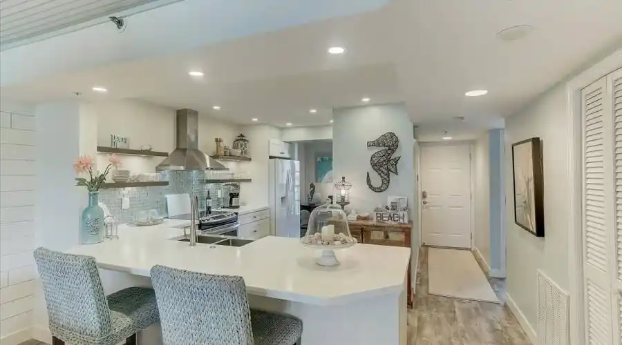7201 Jessie Harbor Dr, Florida 34229, United States, 3 Bedrooms Bedrooms, 5 Rooms Rooms,2 BathroomsBathrooms,Condo,For Sale,Jessie Harbor,1042466
