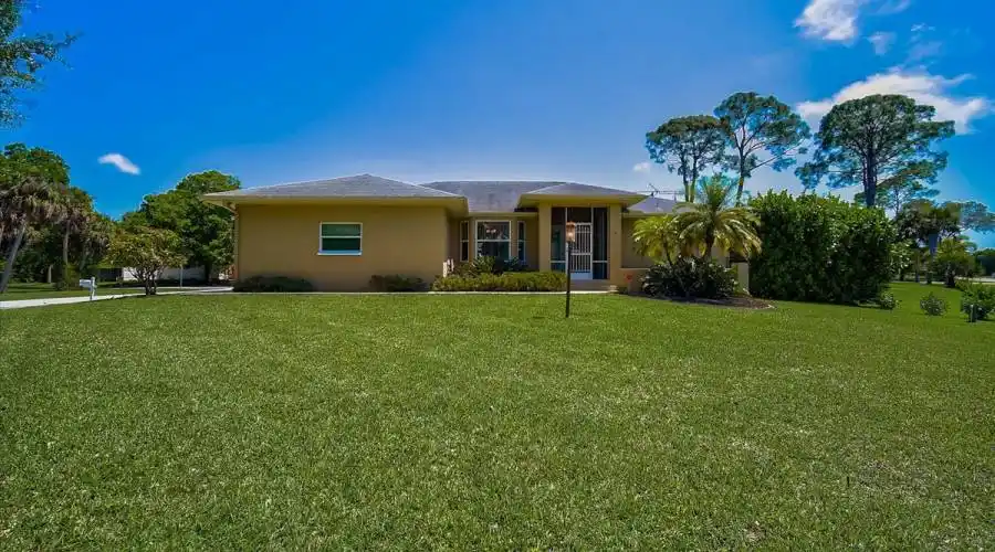 4124 Pompano Rd, Florida 34293, United States, 3 Bedrooms Bedrooms, 5 Rooms Rooms,2 BathroomsBathrooms,Residential,For Sale,Pompano,1042468