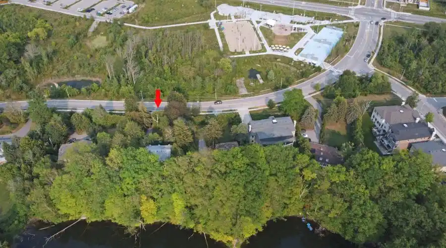 16 bayview park LN, Richmond Hill, Ontario, Canada, 3 Bedrooms Bedrooms, 12 Rooms Rooms,3 BathroomsBathrooms,Residential,For Sale,bayview park LN,1044484