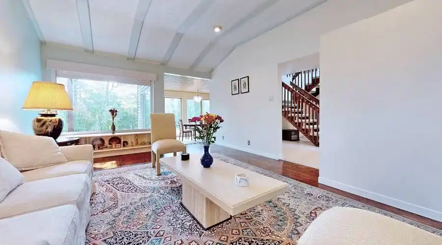 16 bayview park LN, Richmond Hill, Ontario, Canada, 3 Bedrooms Bedrooms, 12 Rooms Rooms,3 BathroomsBathrooms,Residential,For Sale,bayview park LN,1044484