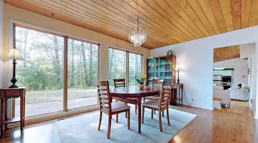 16 bayview park LN, Richmond Hill, Ontario, Canada, 3 Bedrooms Bedrooms, 12 Rooms Rooms,3 BathroomsBathrooms,Residential,For Sale,bayview park LN,1044484