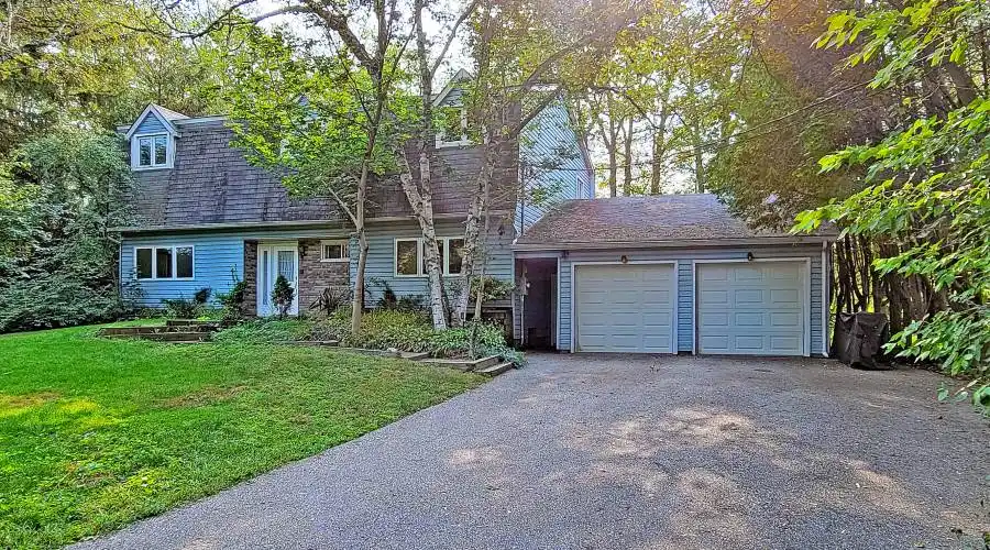 16 bayview park LN, Richmond Hill, Ontario, Canada, 3 Bedrooms Bedrooms, 12 Rooms Rooms,3 BathroomsBathrooms,Residential,For Sale,bayview park LN,1044484