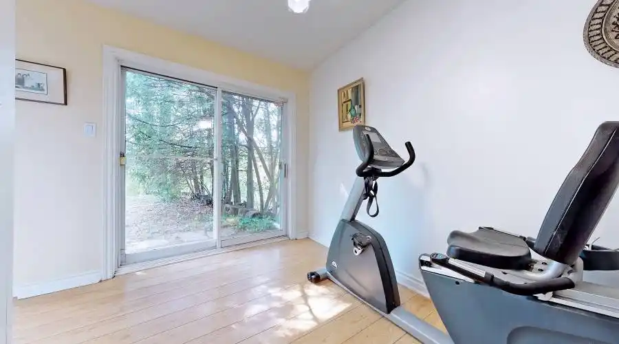 16 bayview park LN, Richmond Hill, Ontario, Canada, 3 Bedrooms Bedrooms, 12 Rooms Rooms,3 BathroomsBathrooms,Residential,For Sale,bayview park LN,1044484
