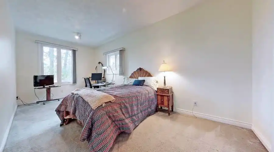 16 bayview park LN, Richmond Hill, Ontario, Canada, 3 Bedrooms Bedrooms, 12 Rooms Rooms,3 BathroomsBathrooms,Residential,For Sale,bayview park LN,1044484