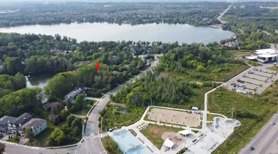16 bayview park LN, Richmond Hill, Ontario, Canada, 3 Bedrooms Bedrooms, 12 Rooms Rooms,3 BathroomsBathrooms,Residential,For Sale,bayview park LN,1044484