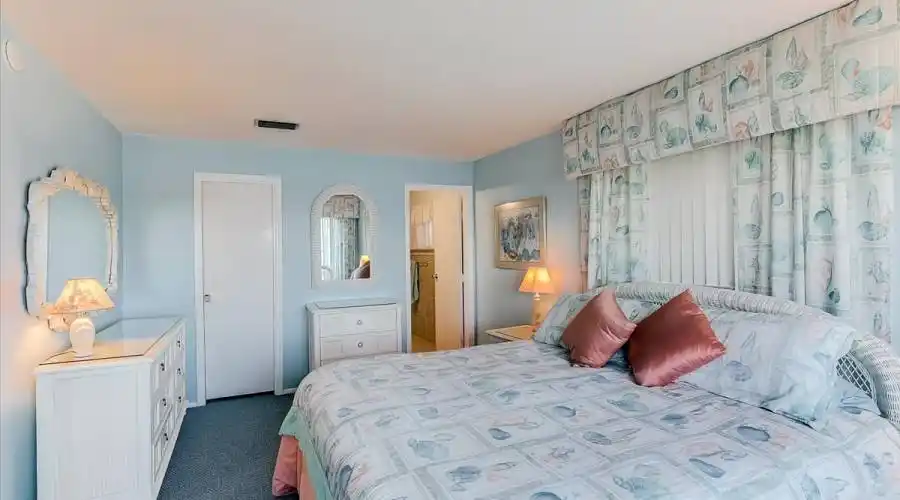 8897 Midnight Pass Rd, Florida 34242, United States, 2 Bedrooms Bedrooms, 4 Rooms Rooms,2 BathroomsBathrooms,Condo,For Sale,Midnight Pass,1047026