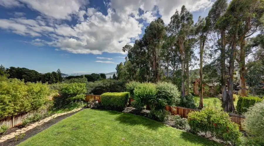 45 Monterey Drive, Tiburon, California 94920, United States, 4 Bedrooms Bedrooms, ,3.5 BathroomsBathrooms,Residential,For Sale,45 Monterey Drive,1061873