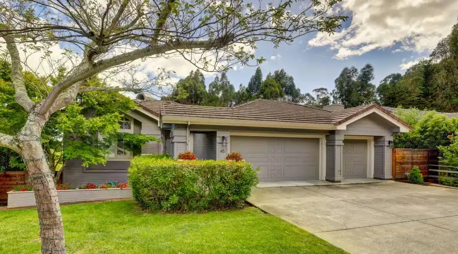 45 Monterey Drive, Tiburon, California 94920, United States, 4 Bedrooms Bedrooms, ,3.5 BathroomsBathrooms,Residential,For Sale,45 Monterey Drive,1061873