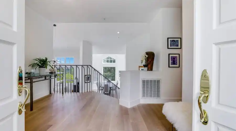 45 Monterey Drive, Tiburon, California 94920, United States, 4 Bedrooms Bedrooms, ,3.5 BathroomsBathrooms,Residential,For Sale,45 Monterey Drive,1061873