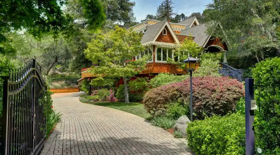 90 Culloden Park Rd, San Rafael, California 94901, United States, 6 Bedrooms Bedrooms, ,3 BathroomsBathrooms,Residential,For Sale,90 Culloden Park Rd,1064271