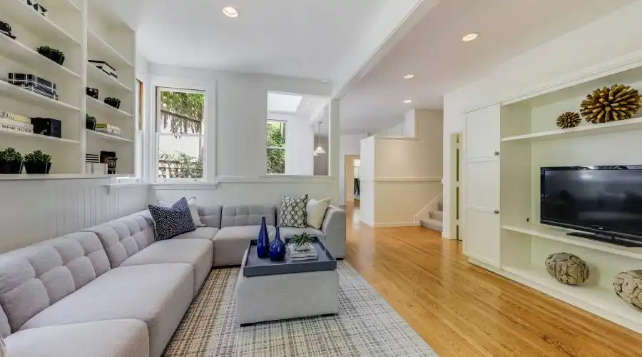 90 Culloden Park Rd, San Rafael, California 94901, United States, 6 Bedrooms Bedrooms, ,3 BathroomsBathrooms,Residential,For Sale,90 Culloden Park Rd,1064271