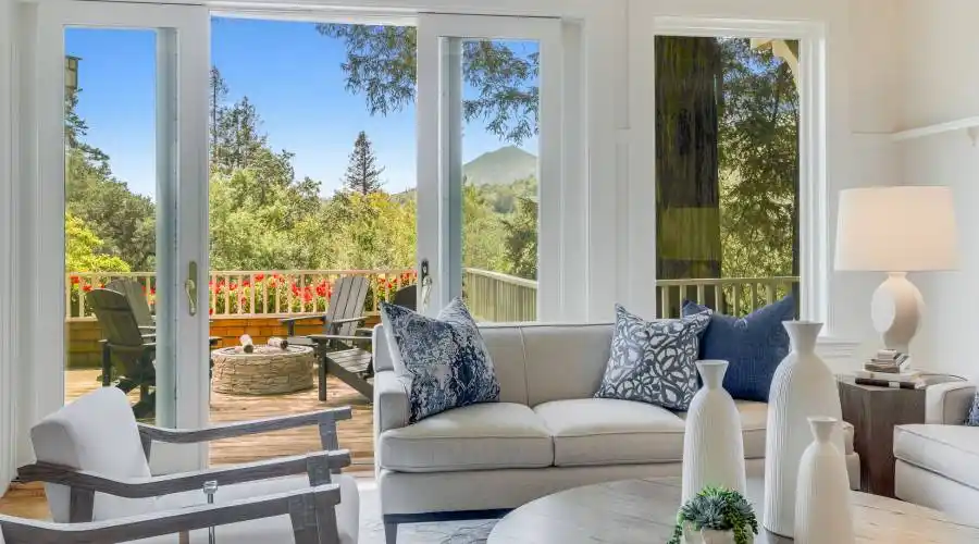 90 Culloden Park Rd, San Rafael, California 94901, United States, 6 Bedrooms Bedrooms, ,3 BathroomsBathrooms,Residential,For Sale,90 Culloden Park Rd,1064271