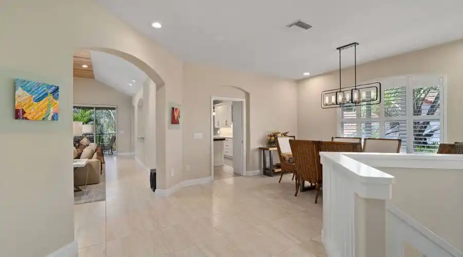 7322 Regina Royale, #33, Florida 34238, United States, 3 Bedrooms Bedrooms, 5 Rooms Rooms,3 BathroomsBathrooms,Condo,For Sale,Regina,1071876