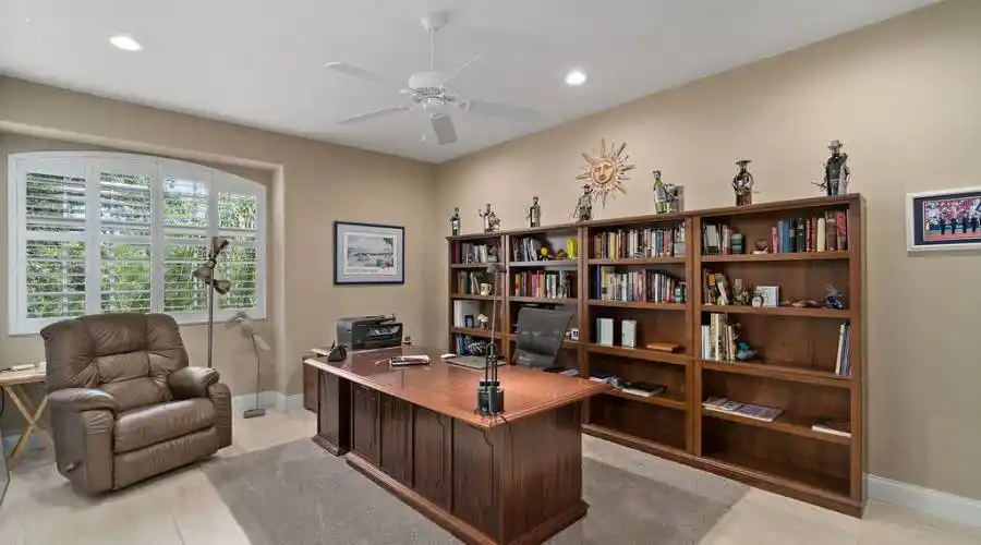 7322 Regina Royale, #33, Florida 34238, United States, 3 Bedrooms Bedrooms, 5 Rooms Rooms,3 BathroomsBathrooms,Condo,For Sale,Regina,1071876