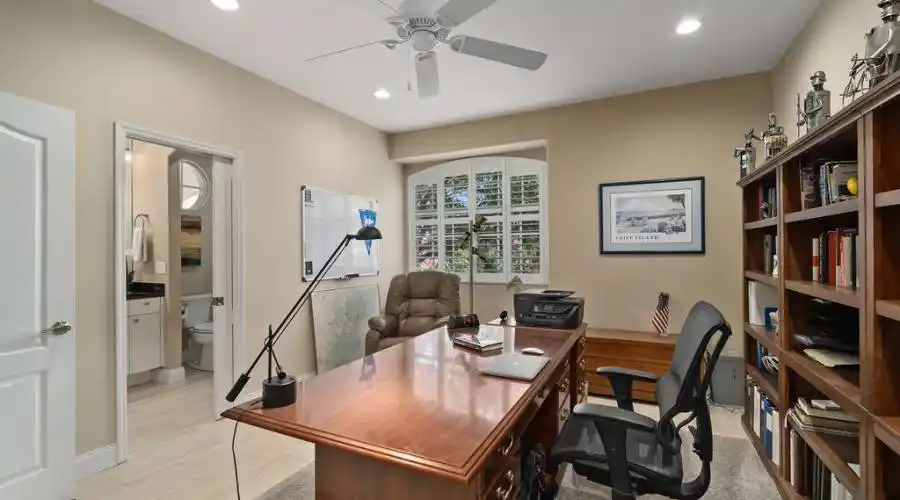7322 Regina Royale, #33, Florida 34238, United States, 3 Bedrooms Bedrooms, 5 Rooms Rooms,3 BathroomsBathrooms,Condo,For Sale,Regina,1071876